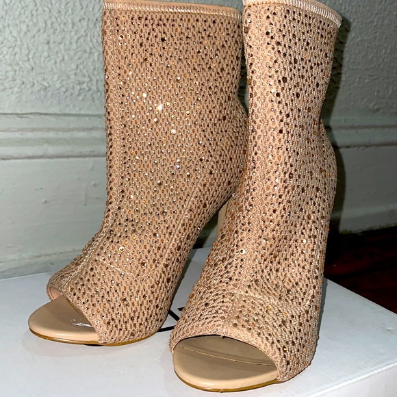 Sparkly Champagne Heels - Picture 2 of 4